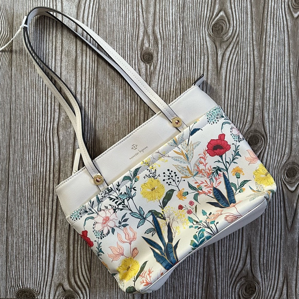 White Nature-Inspired Tote Bag with Floral Design
